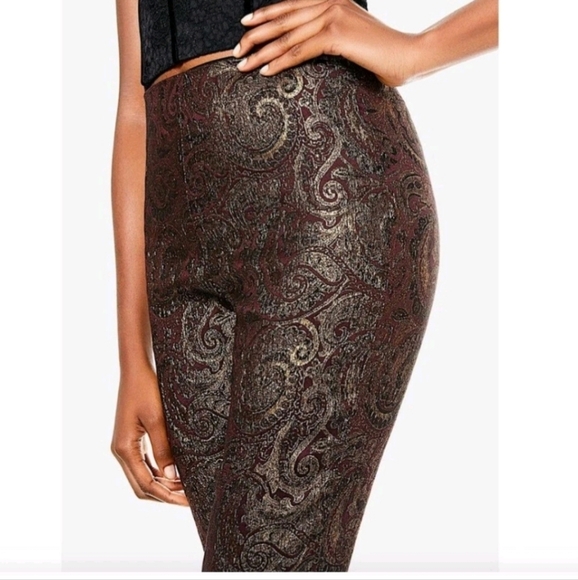 Alice + Olivia  Lamè Paisley Printed Straight Leg Pants Size 10 NWT - Picture 8 of 15